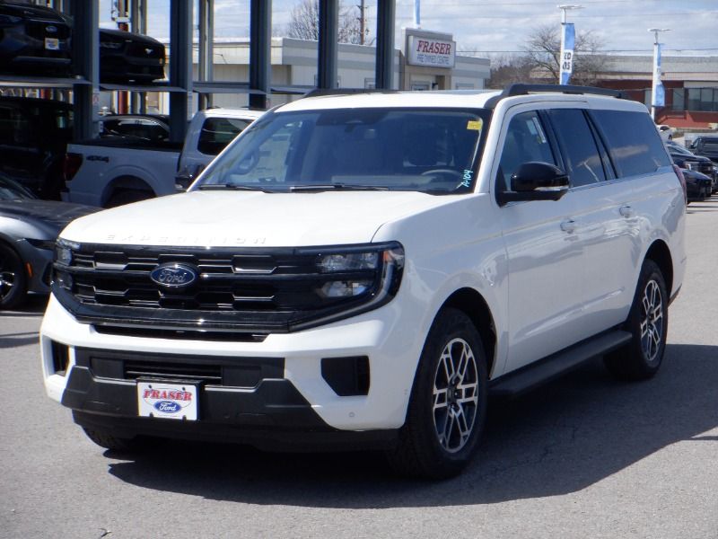 new 2025 Ford Expedition car, priced at $91,665