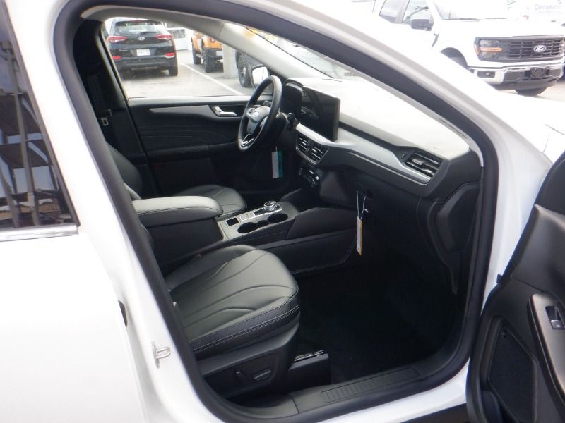 new 2025 Ford Escape car, priced at $50,544