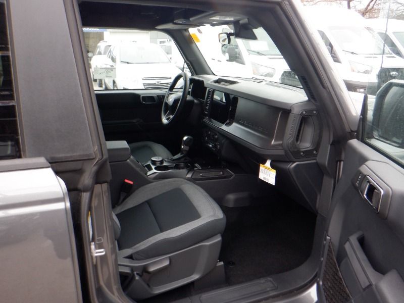 new 2025 Ford Bronco car, priced at $60,220