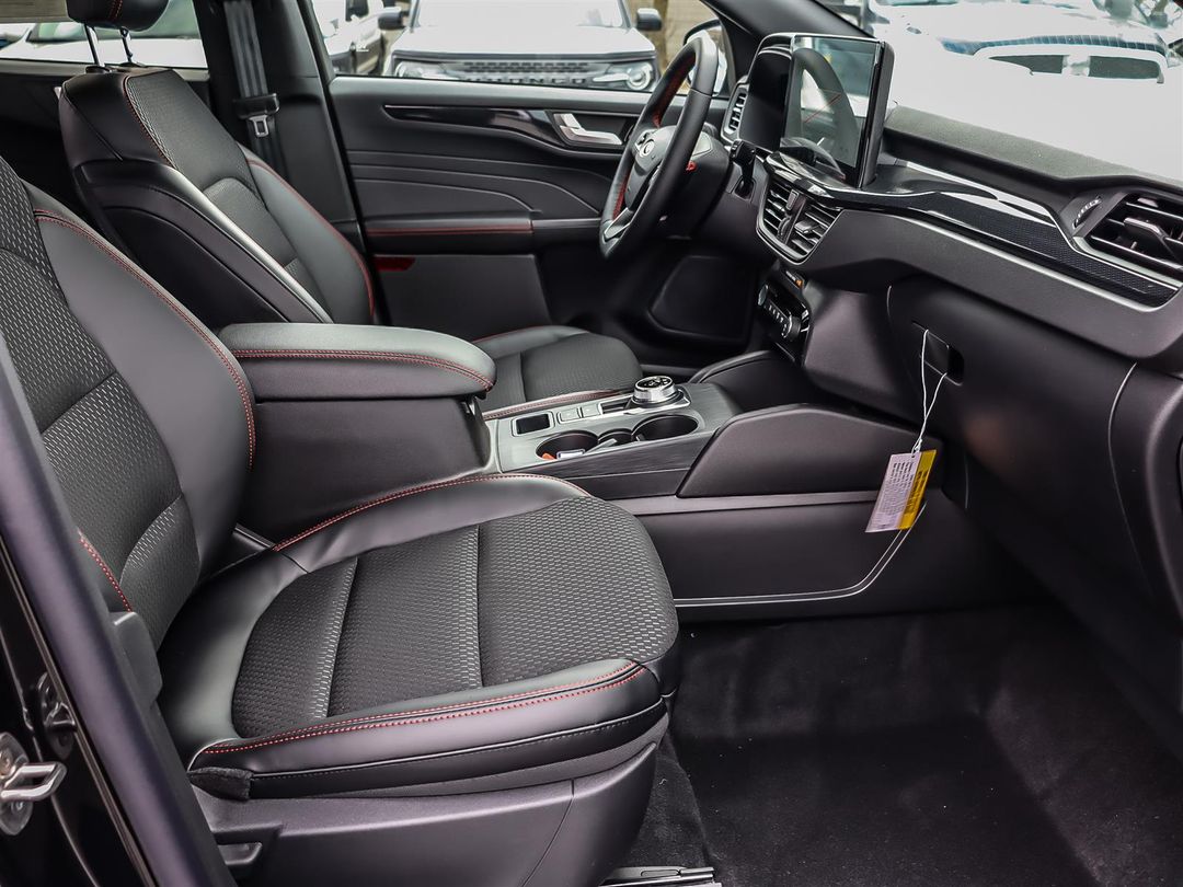 new 2025 Ford Escape car, priced at $40,844