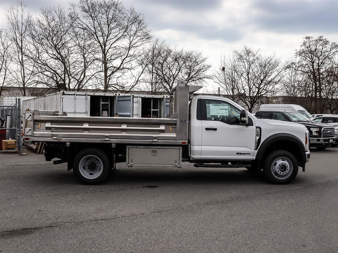 new 2025 Ford Super Duty F-550 DRW car, priced at $92,394