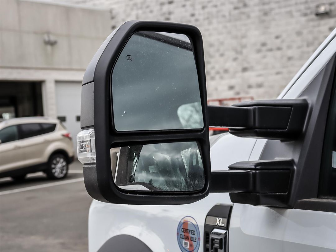 new 2025 Ford Super Duty F-550 DRW car, priced at $92,394