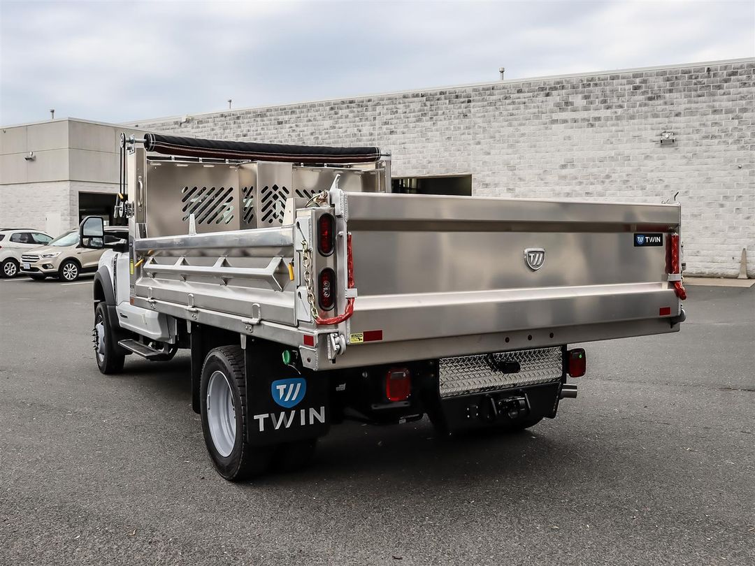 new 2025 Ford Super Duty F-550 DRW car, priced at $92,394