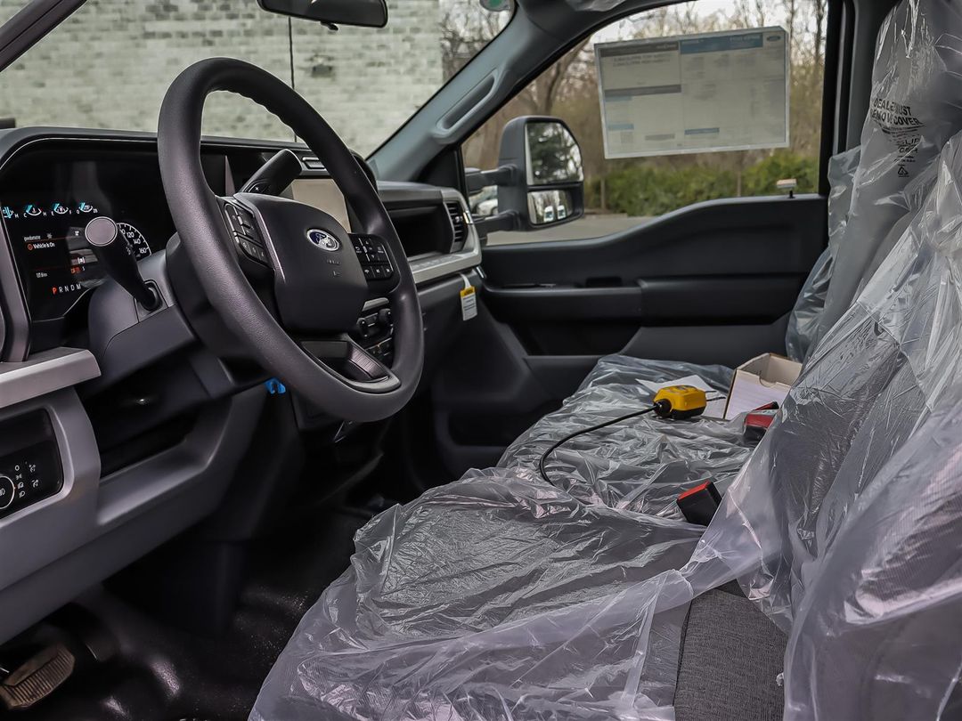new 2025 Ford Super Duty F-550 DRW car, priced at $92,394