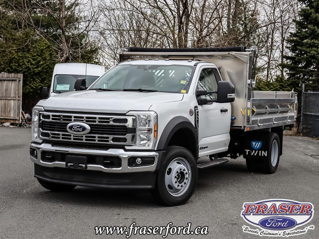 new 2025 Ford Super Duty F-550 DRW car, priced at $92,394