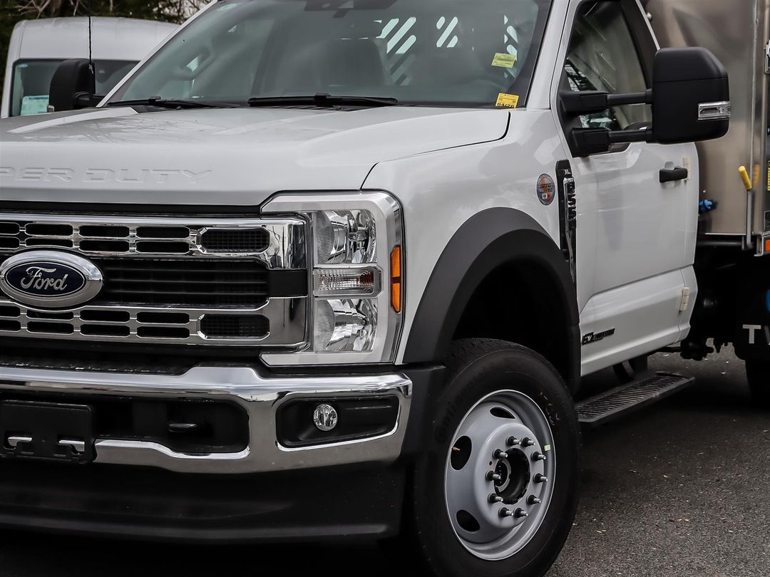 new 2025 Ford Super Duty F-550 DRW car, priced at $92,394