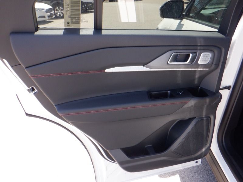 new 2025 Ford Explorer car, priced at $72,680