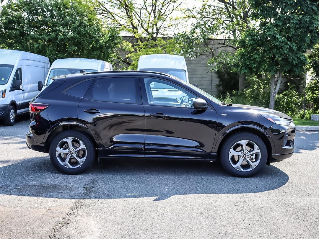 used 2024 Ford Escape car, priced at $36,999