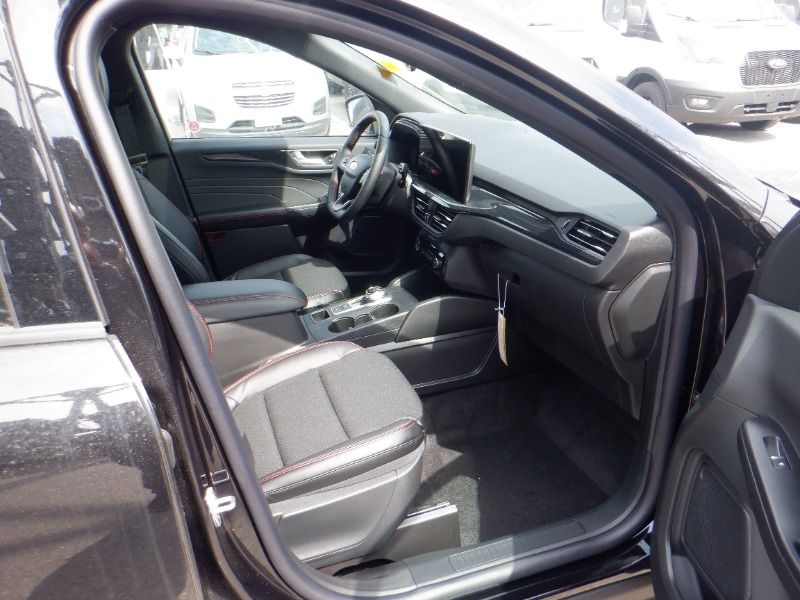 new 2025 Ford Escape car, priced at $45,644
