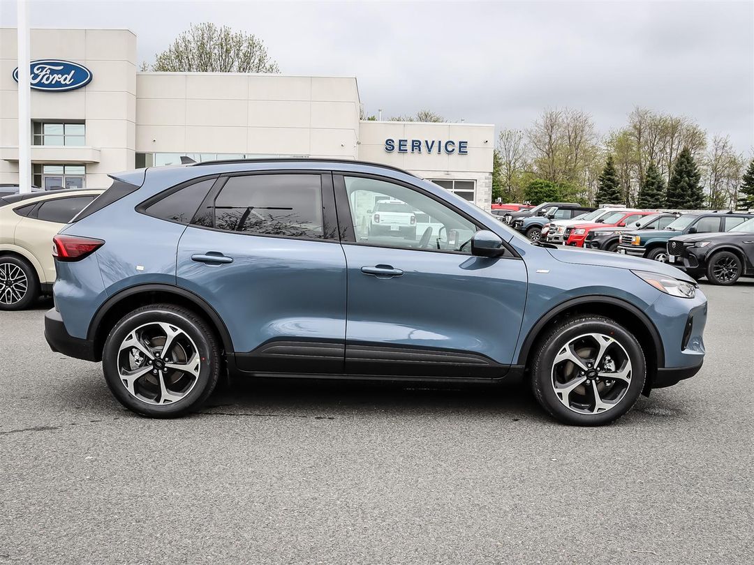 new 2025 Ford Escape car, priced at $49,044