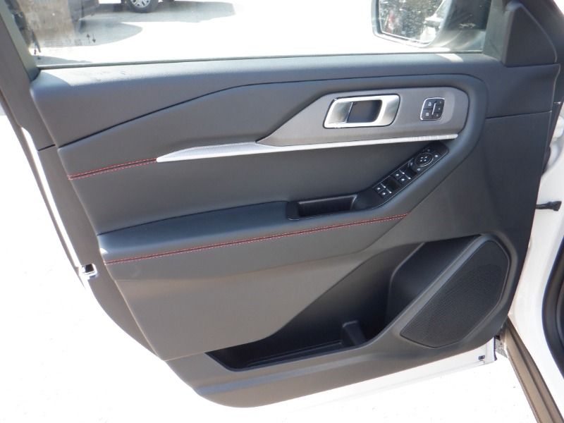 new 2025 Ford Explorer car, priced at $65,615