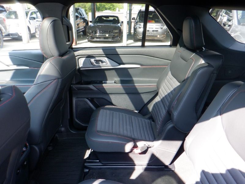 new 2025 Ford Explorer car, priced at $65,615