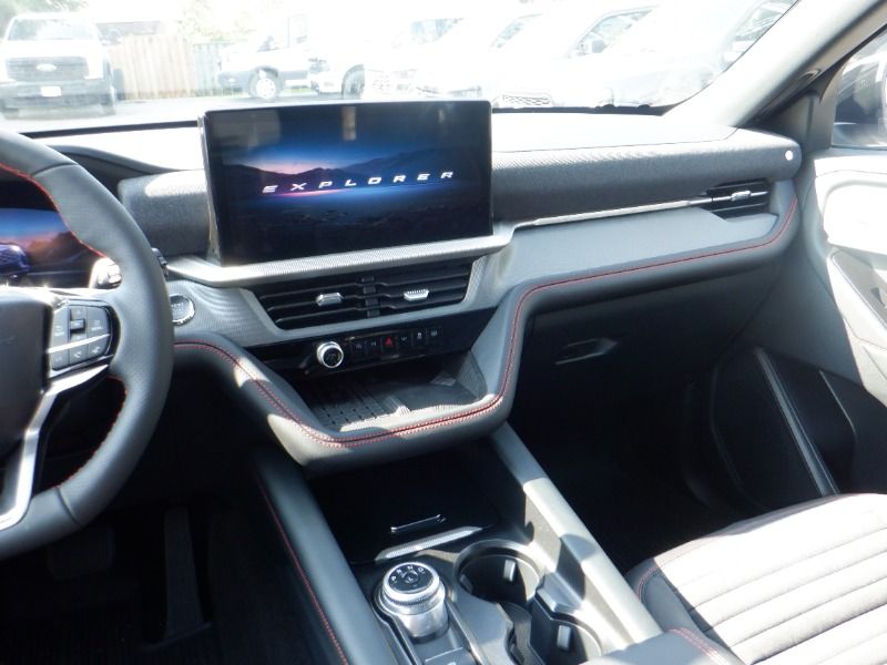 new 2025 Ford Explorer car, priced at $65,615