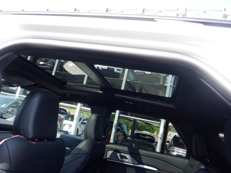 new 2025 Ford Explorer car, priced at $65,615