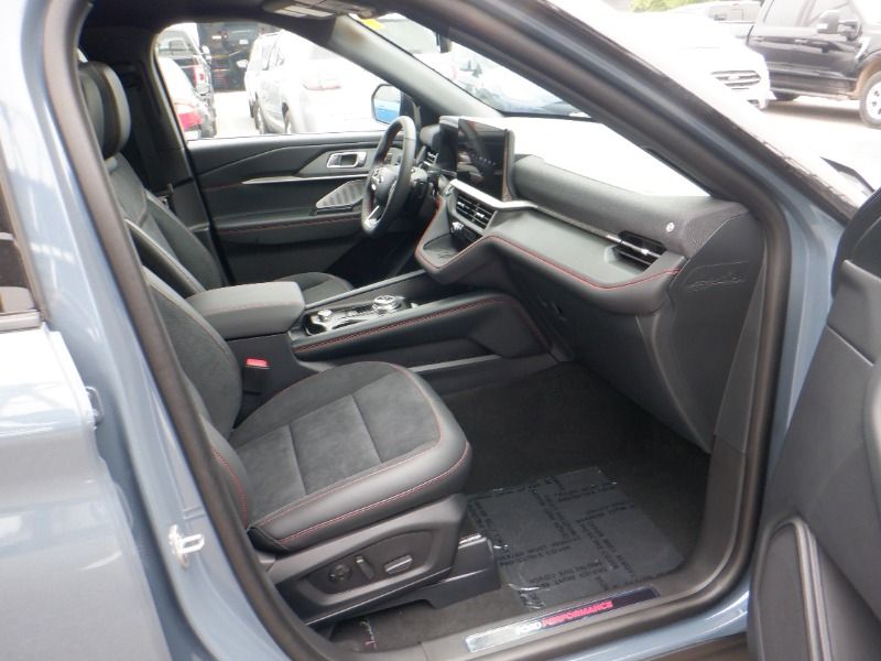 new 2025 Ford Explorer car, priced at $72,780