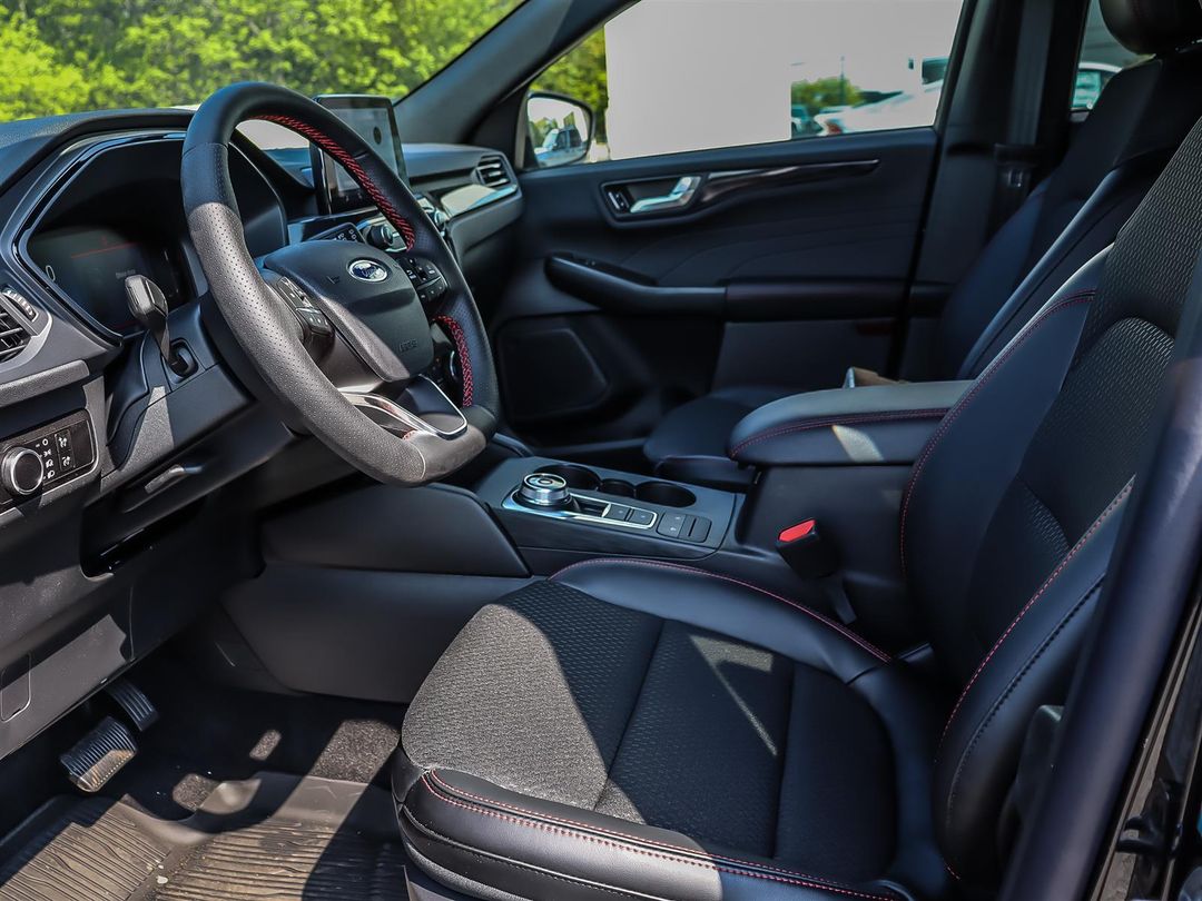 new 2025 Ford Escape car, priced at $39,694