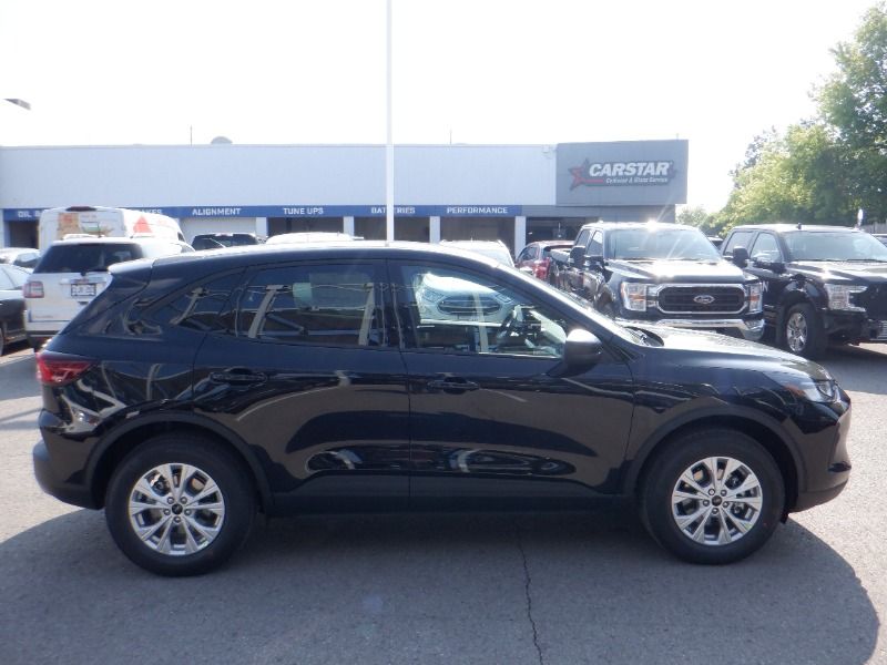 new 2025 Ford Escape car, priced at $39,194