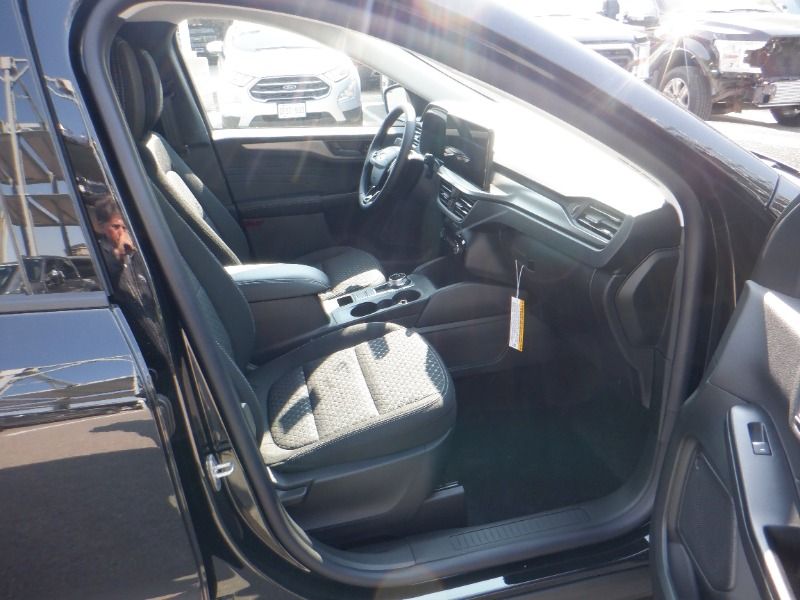 new 2025 Ford Escape car, priced at $39,194