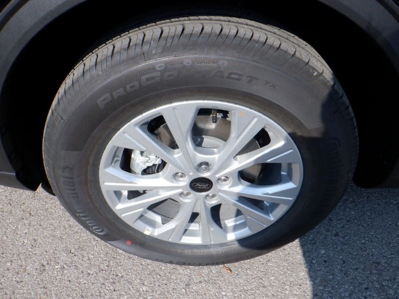 new 2025 Ford Escape car, priced at $39,194