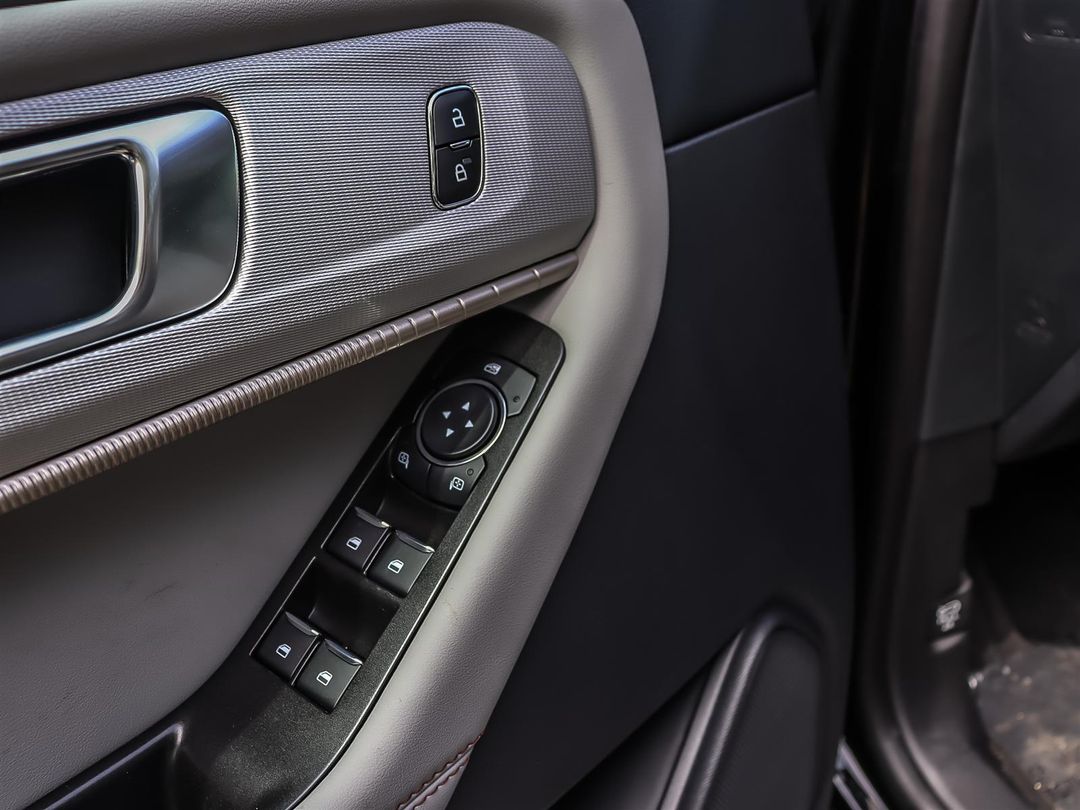 new 2025 Ford Explorer car, priced at $58,430