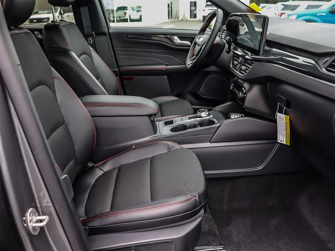 new 2025 Ford Escape car, priced at $42,637