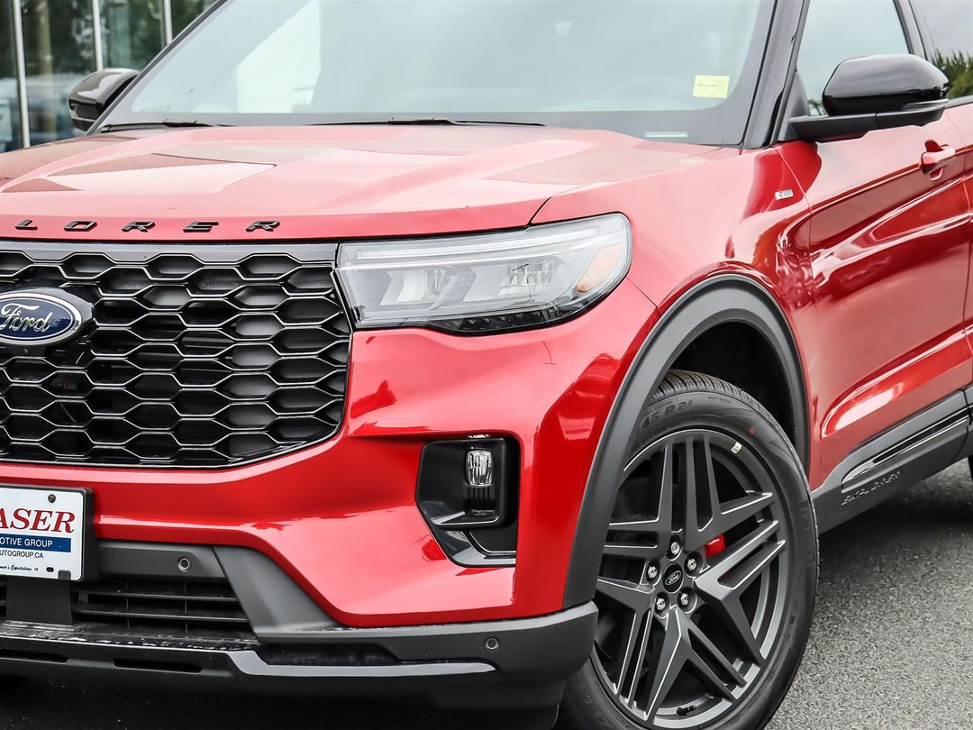 new 2025 Ford Explorer car, priced at $65,030