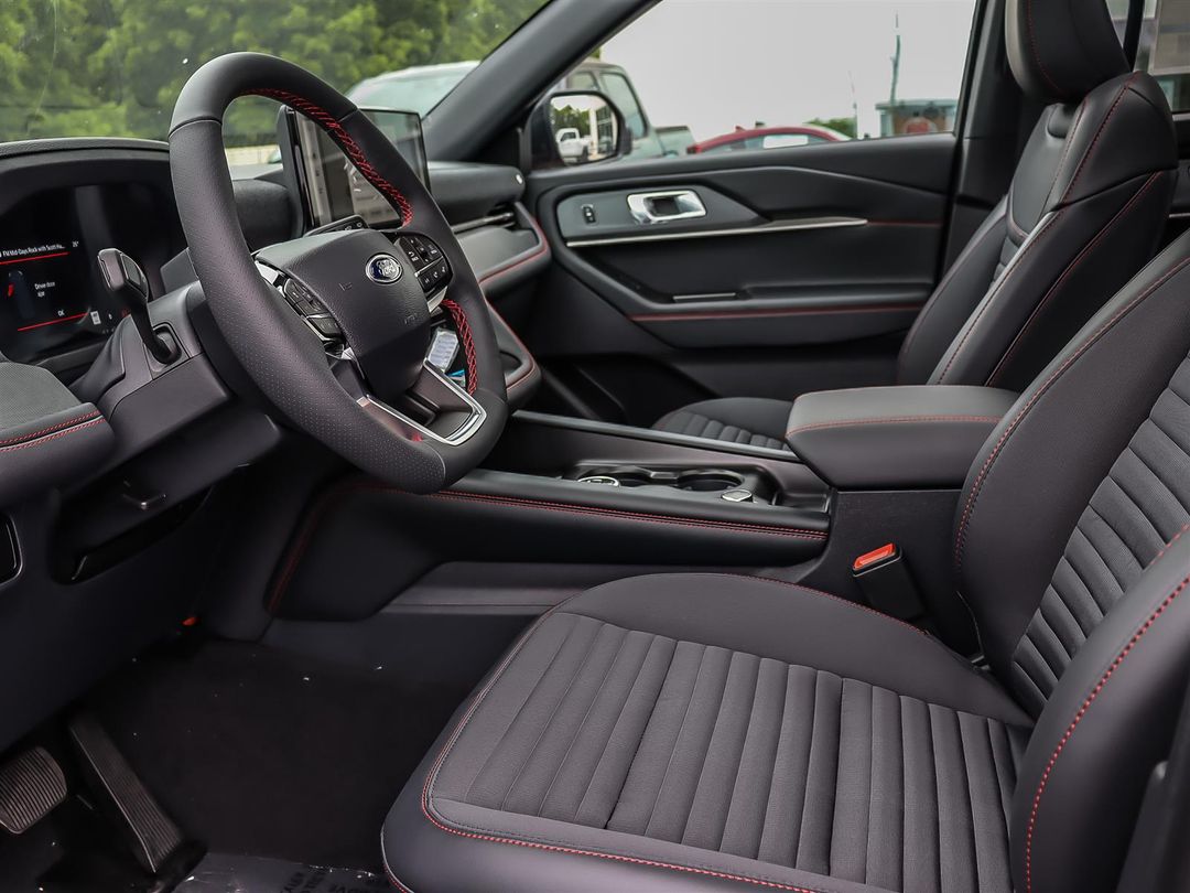 new 2025 Ford Explorer car, priced at $65,030