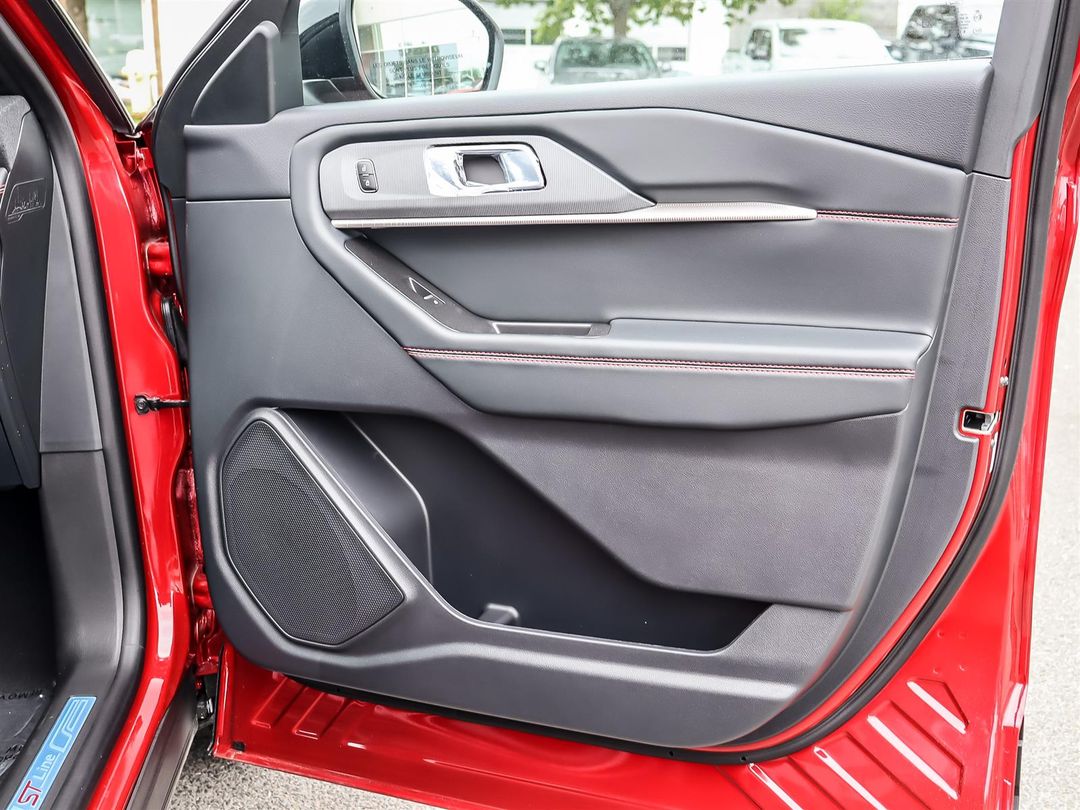 new 2025 Ford Explorer car, priced at $65,030