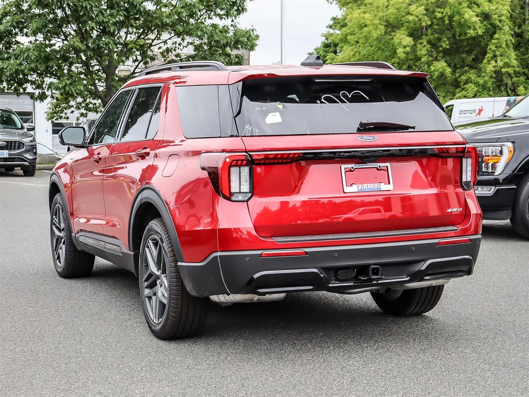 new 2025 Ford Explorer car, priced at $65,030