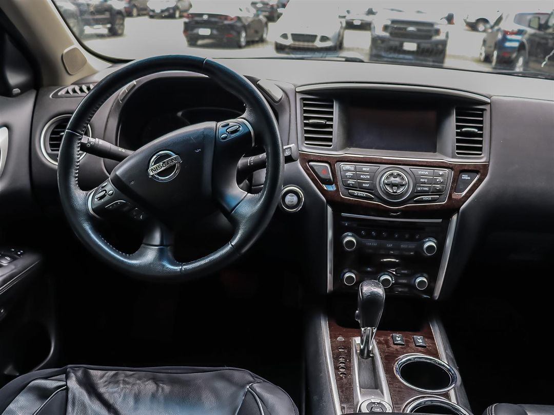 used 2016 Nissan Pathfinder car