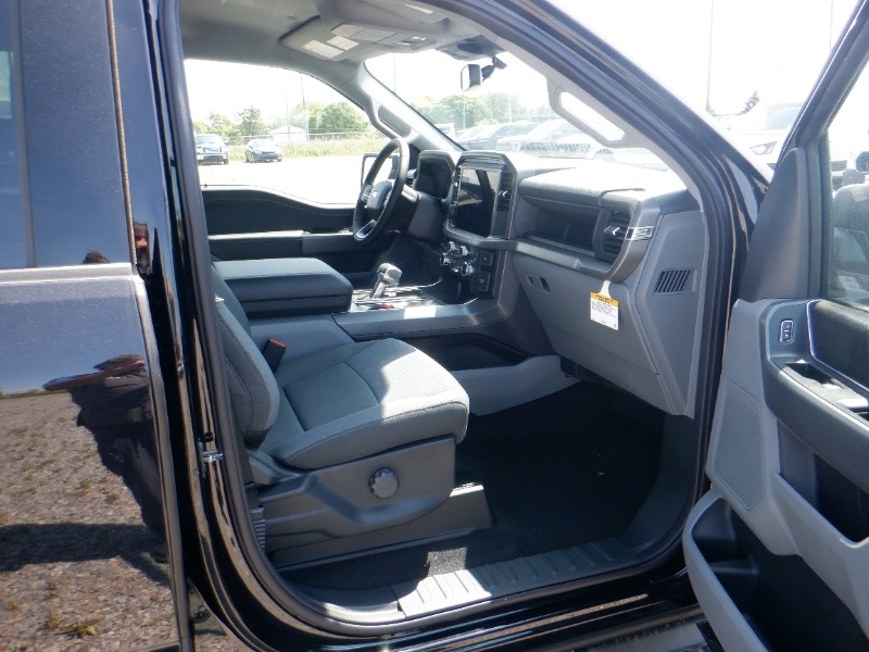 new 2025 Ford F-150 Lightning car, priced at $62,419