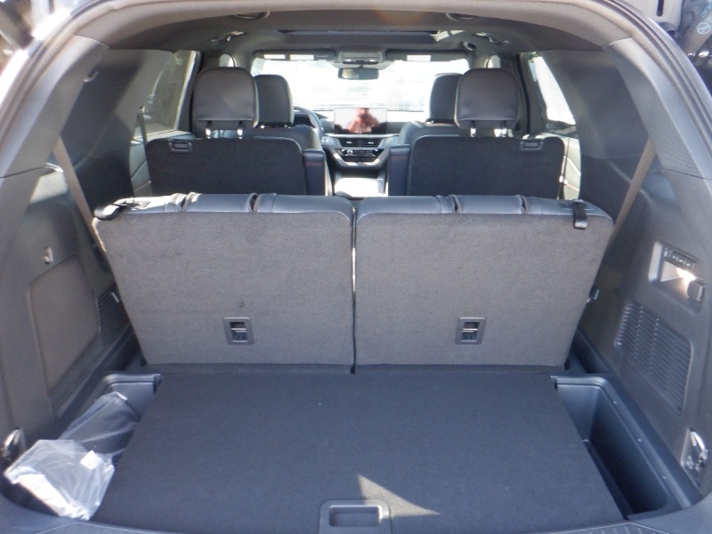 new 2025 Ford Explorer car, priced at $66,643