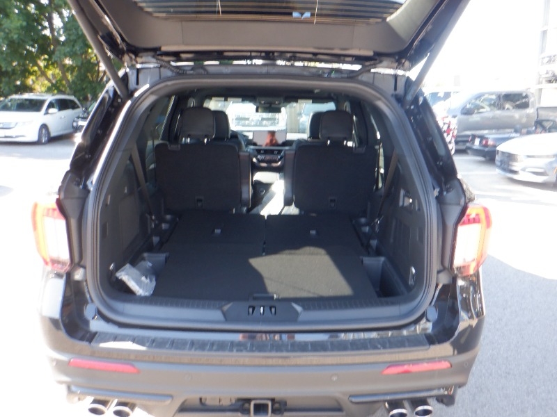 new 2025 Ford Explorer car, priced at $66,643