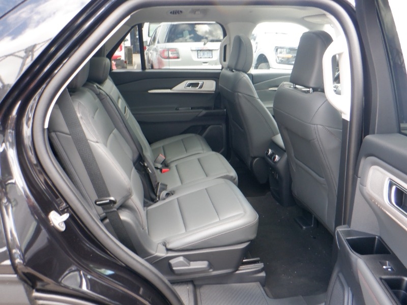 new 2025 Ford Explorer car, priced at $53,909