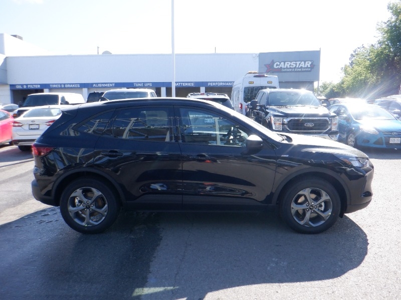 new 2025 Ford Escape car, priced at $40,147