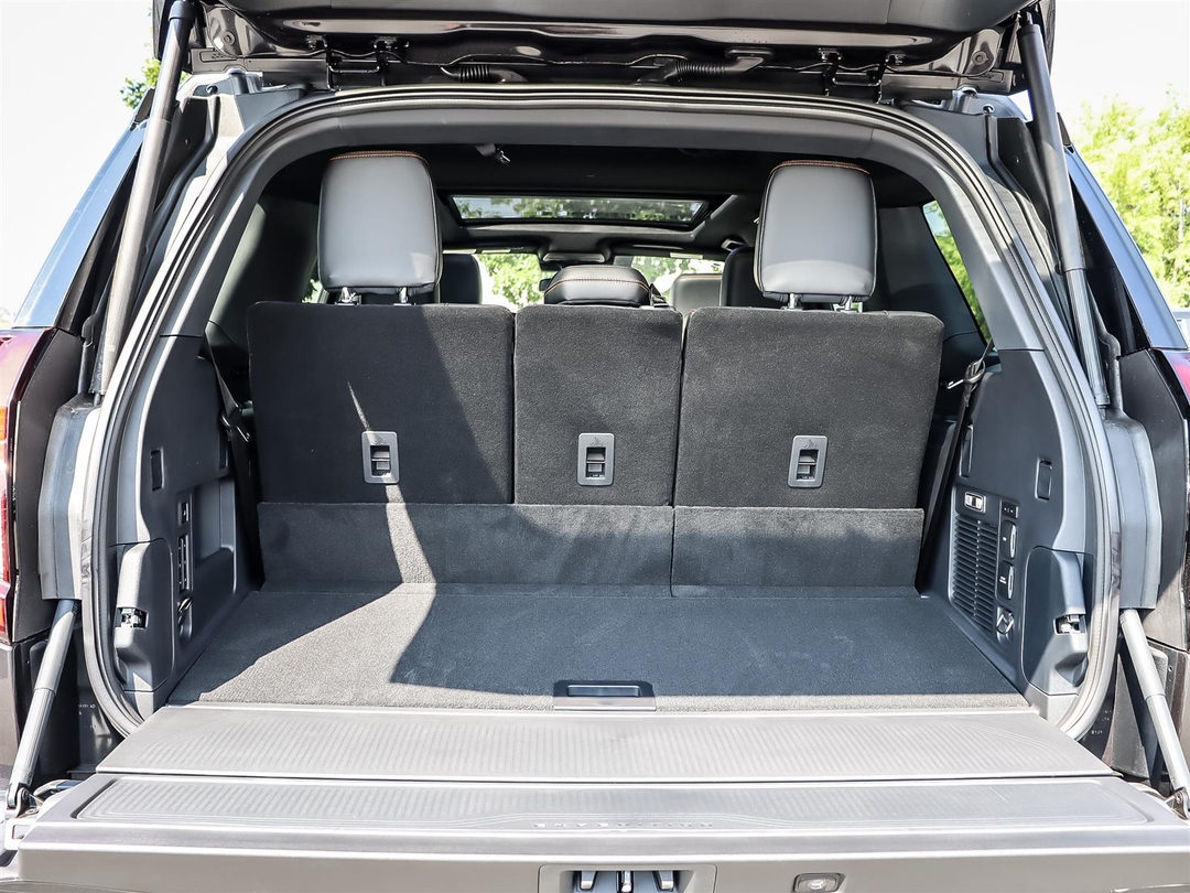 new 2025 Ford Expedition car, priced at $106,765