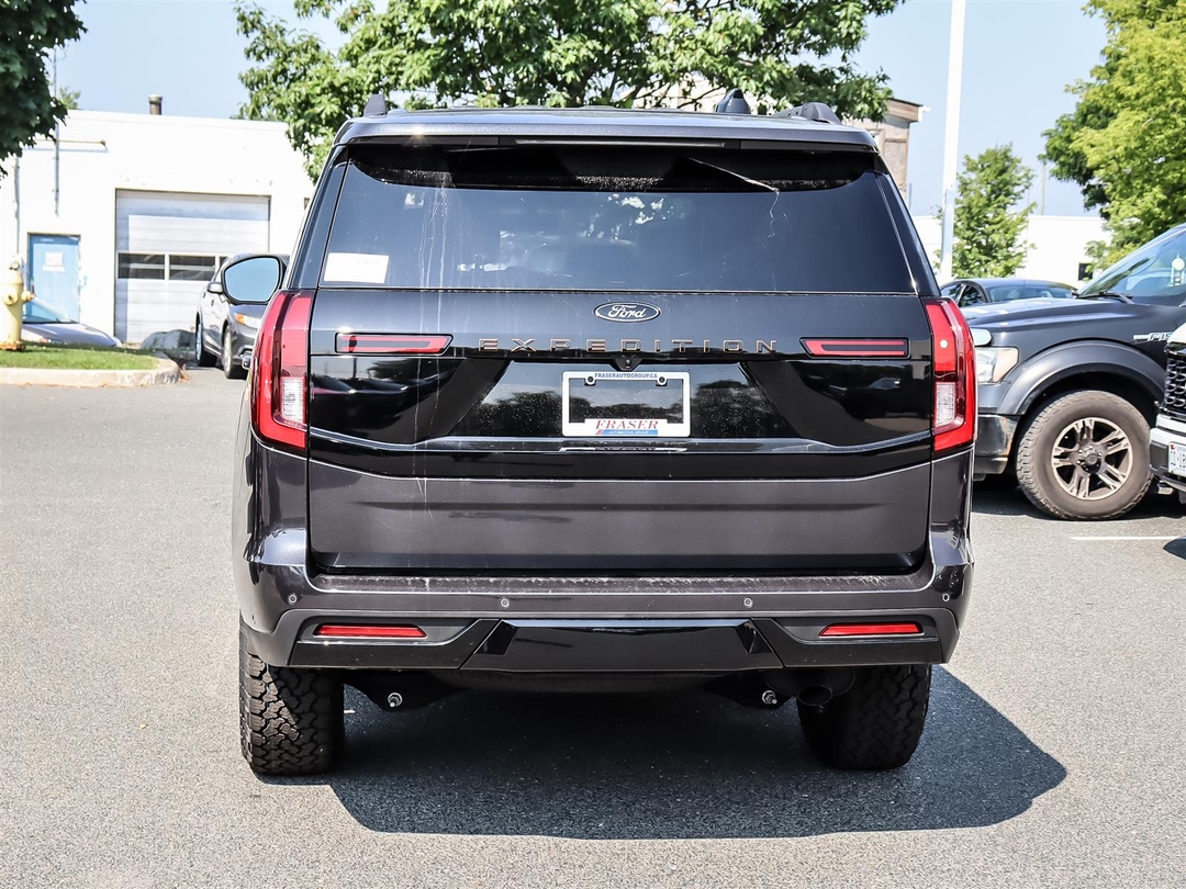 new 2025 Ford Expedition car, priced at $106,765