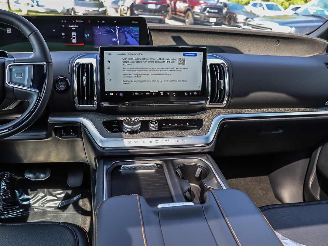 new 2025 Ford Expedition car, priced at $106,765
