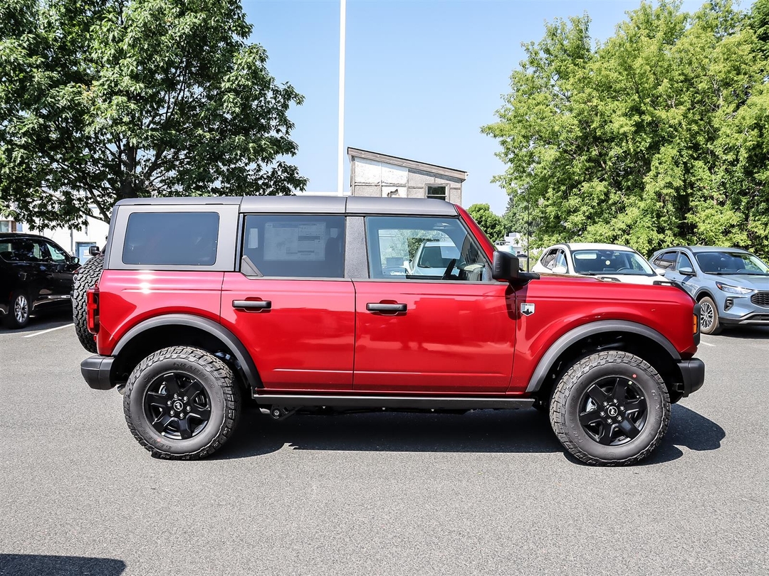 new 2025 Ford Bronco car, priced at $60,971