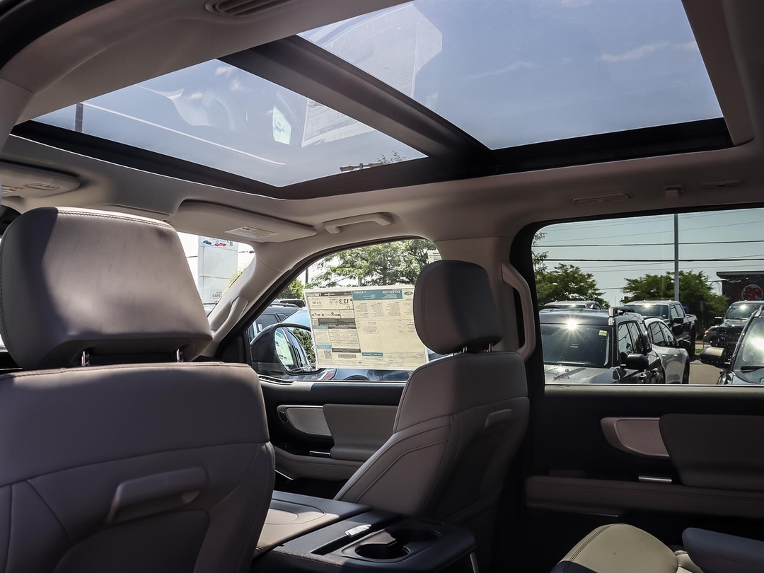 new 2025 Ford Expedition car, priced at $89,315