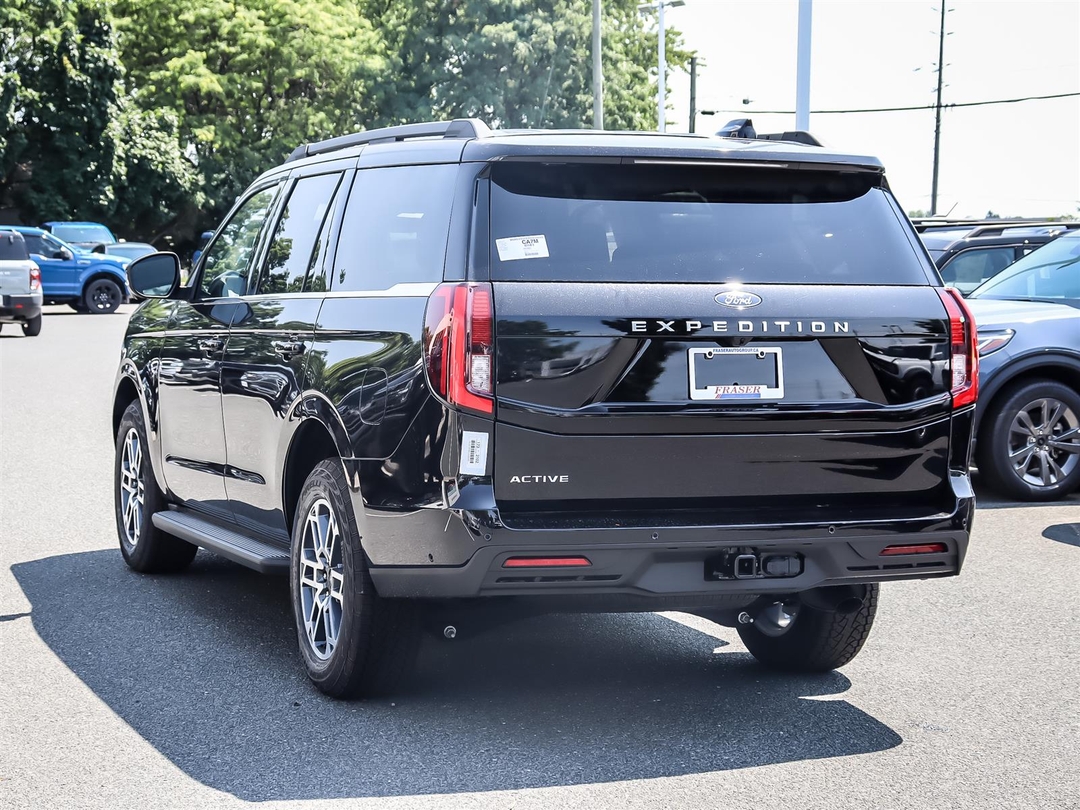 new 2025 Ford Expedition car, priced at $89,315
