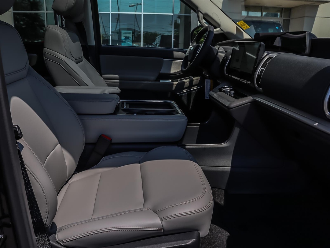 new 2025 Ford Expedition car, priced at $89,315