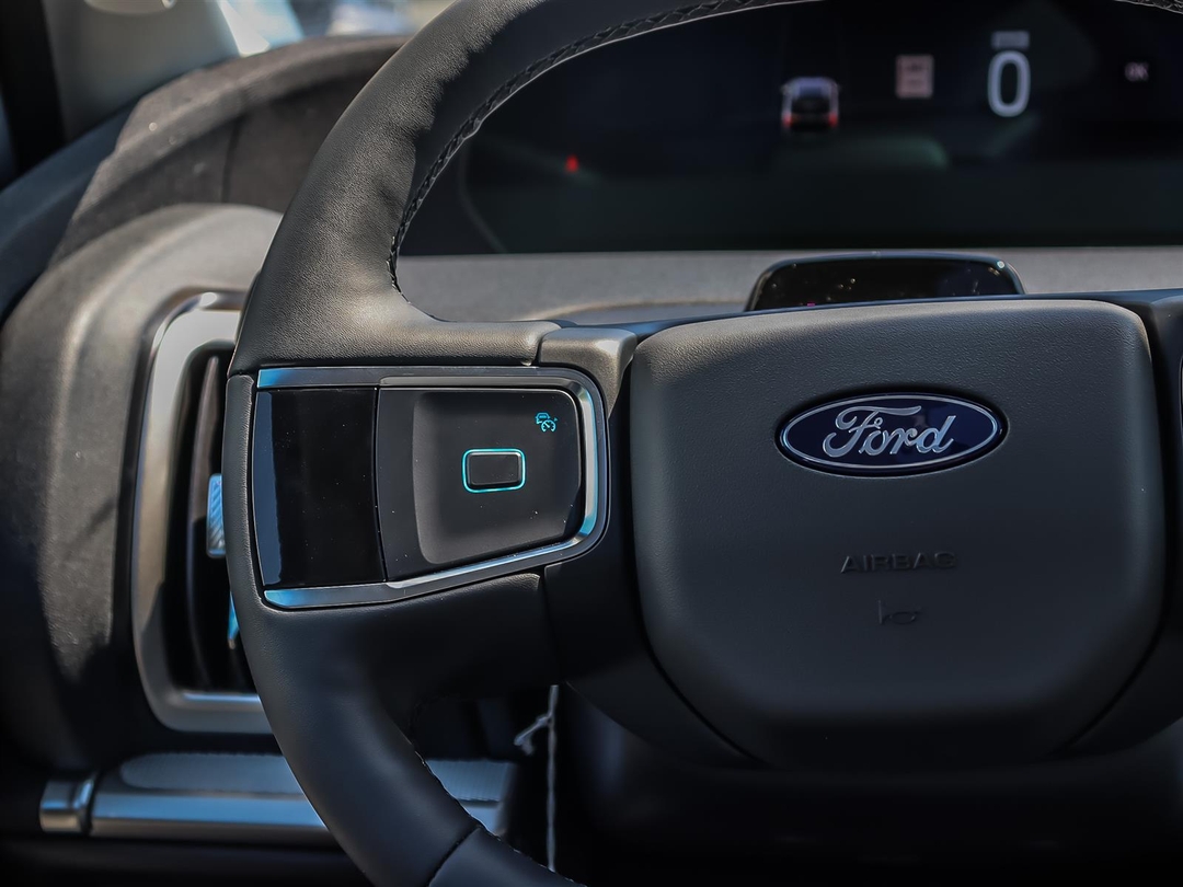 new 2025 Ford Expedition car, priced at $89,315