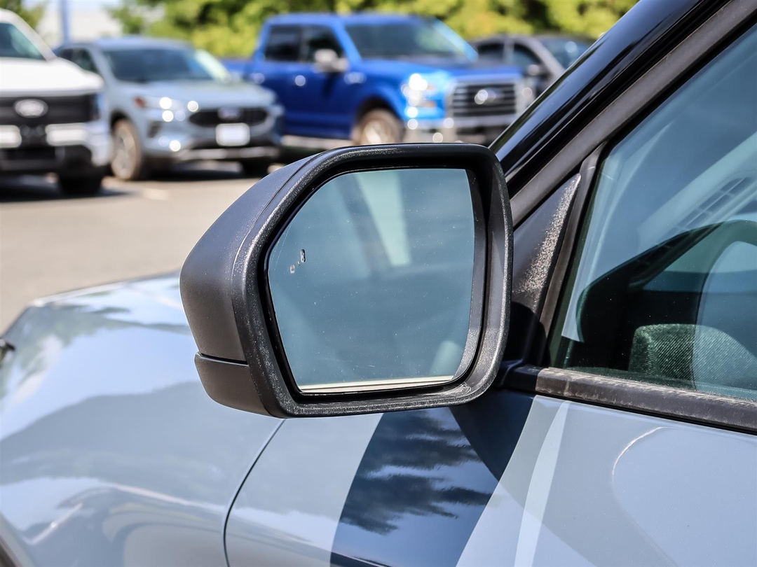new 2025 Ford Explorer car, priced at $59,280