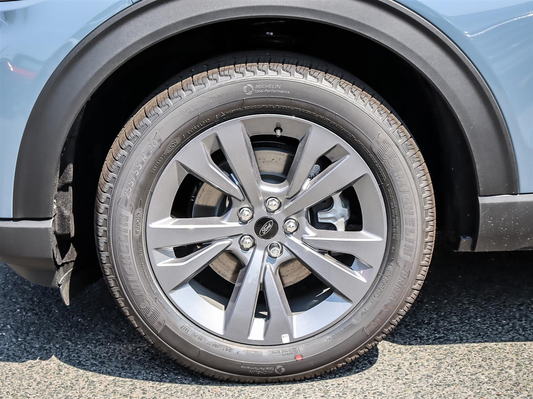 new 2025 Ford Explorer car, priced at $59,280
