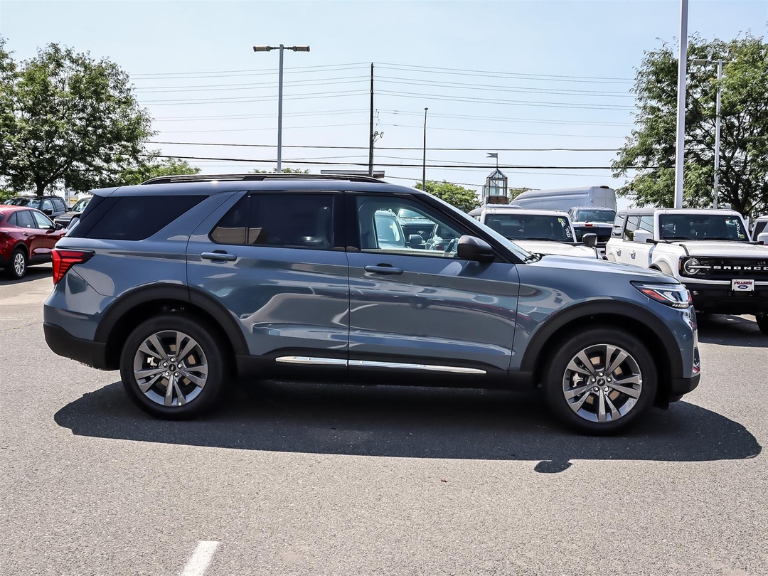 new 2025 Ford Explorer car, priced at $59,280