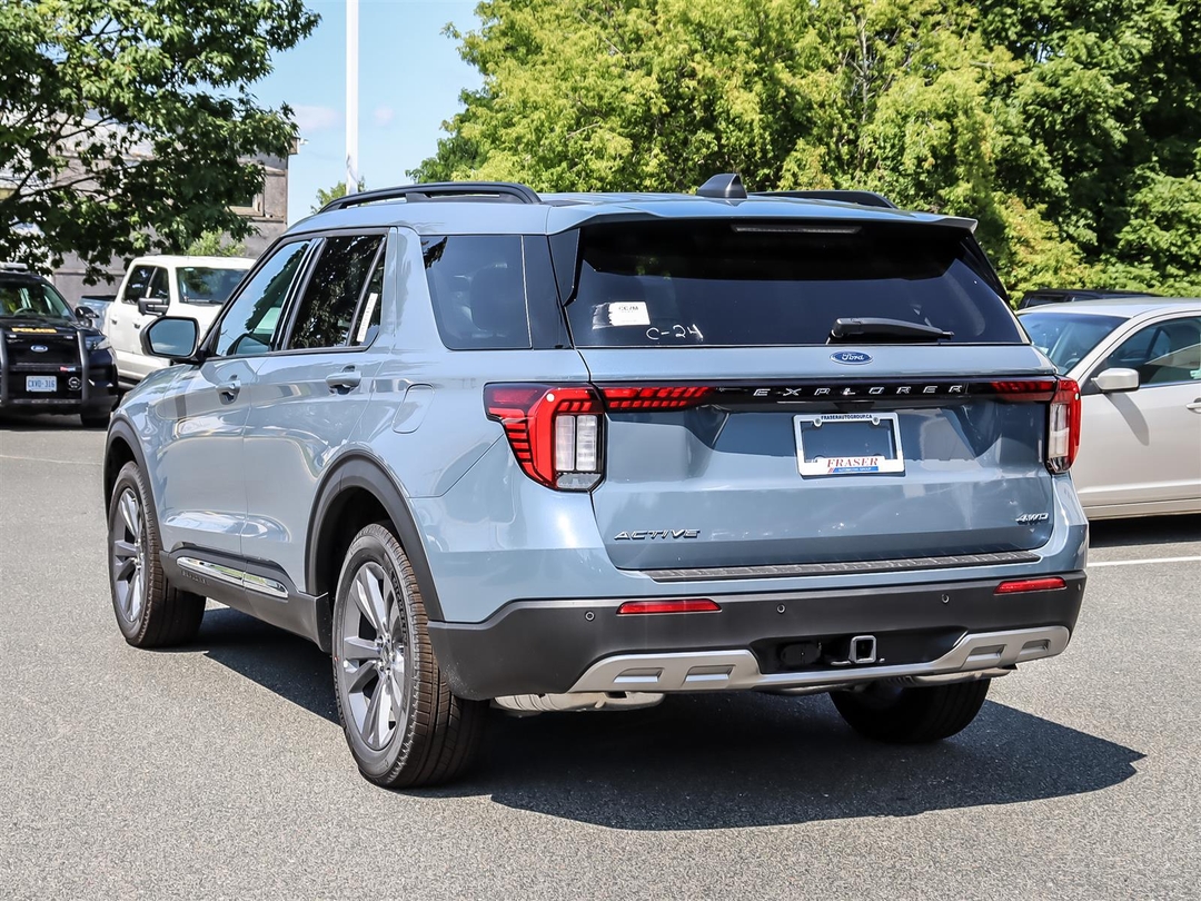 new 2025 Ford Explorer car, priced at $59,280
