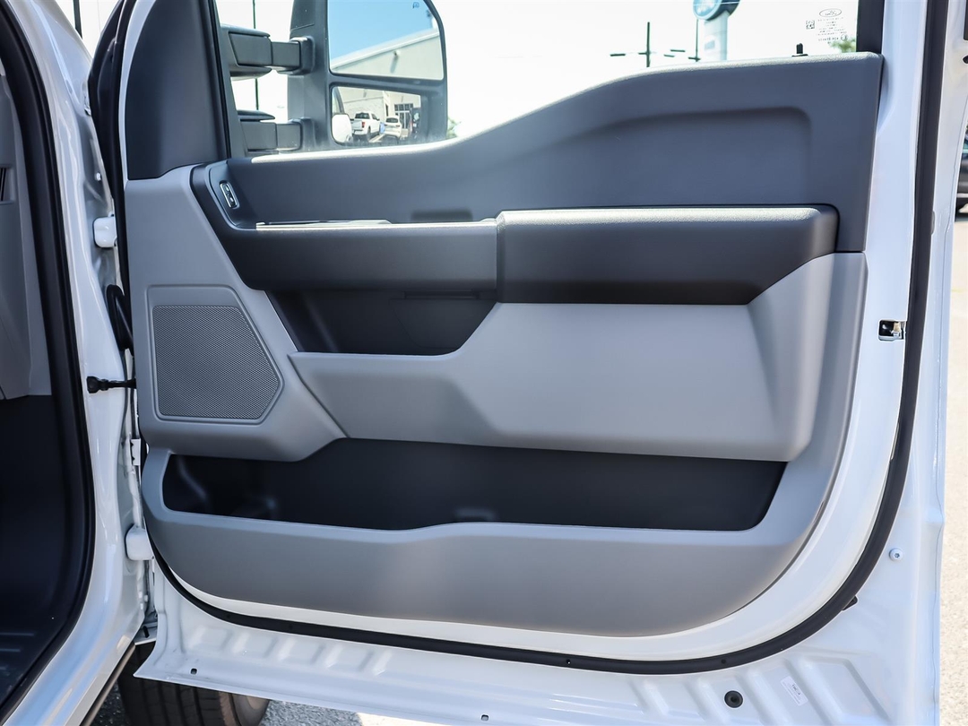 new 2025 Ford Super Duty car, priced at $59,620