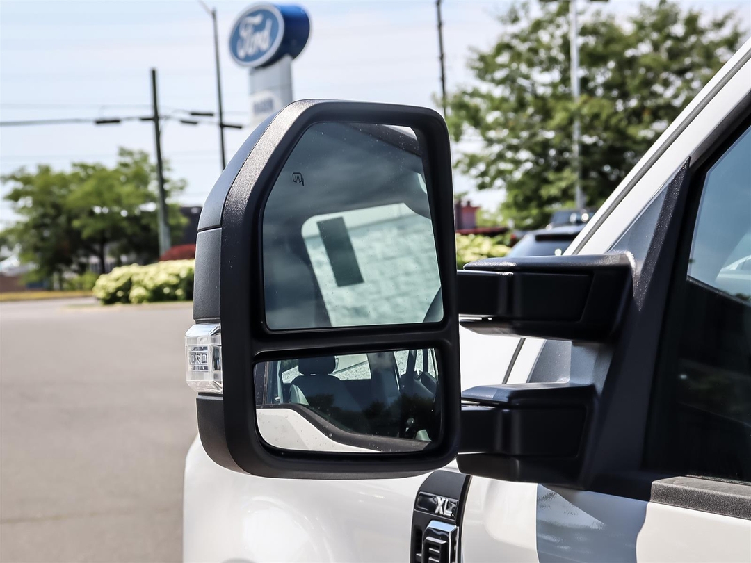 new 2025 Ford Super Duty car, priced at $59,620